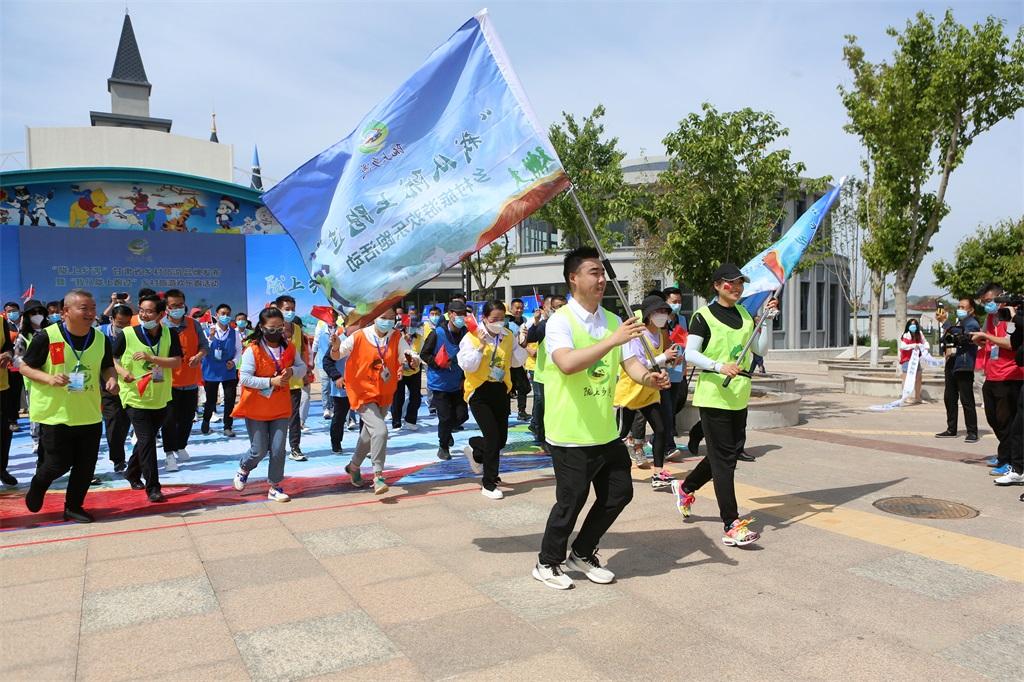 新时代领导引领乡村新篇章，领导下乡开启新征程